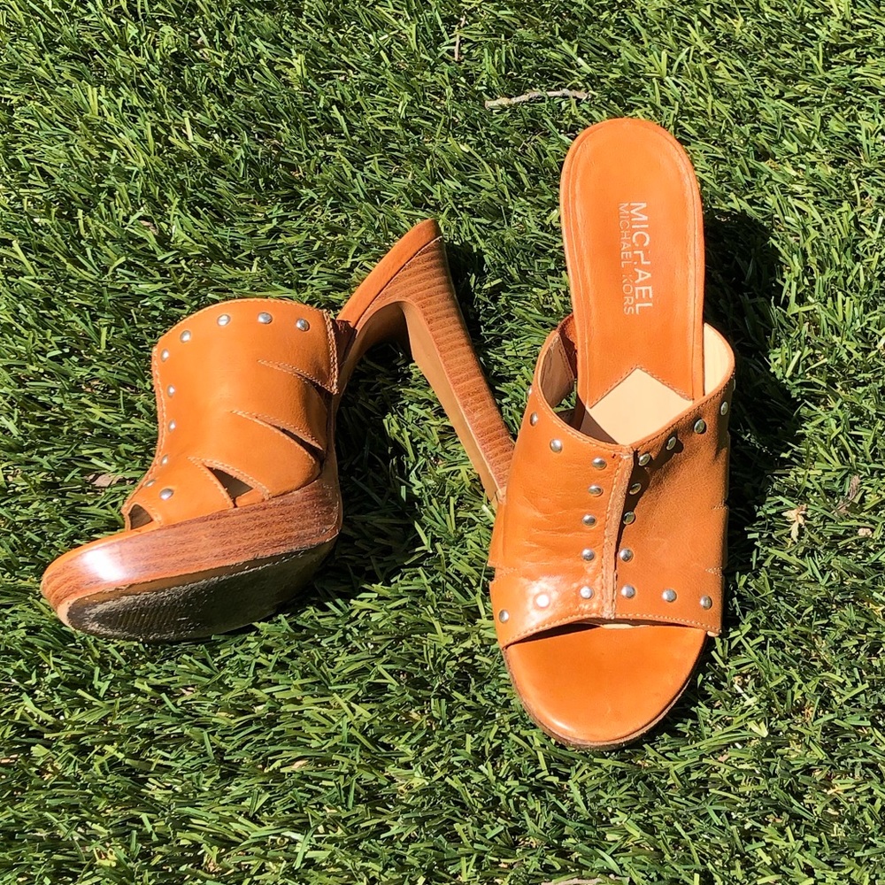 Michael Kors in cognac with studs and stacked heels - Picture 3 of 14